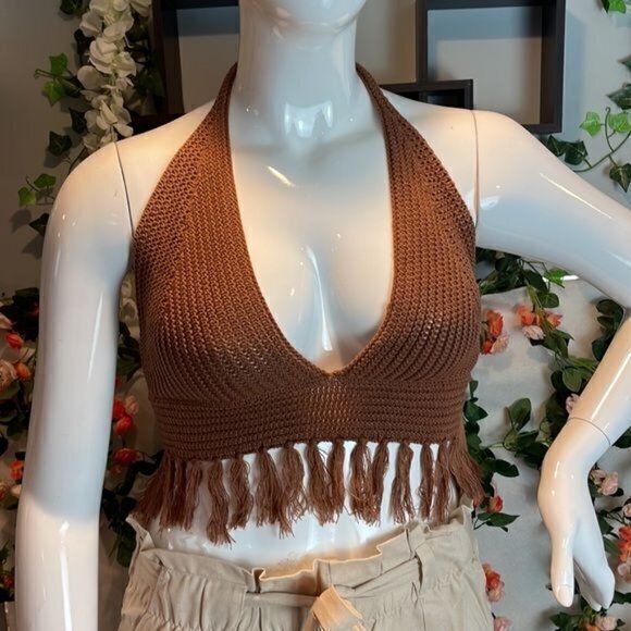 Almost famous the ultimate Boho Crochet Fringe Halter Top Brown Size Large RfFNB - Picture 5 of 14